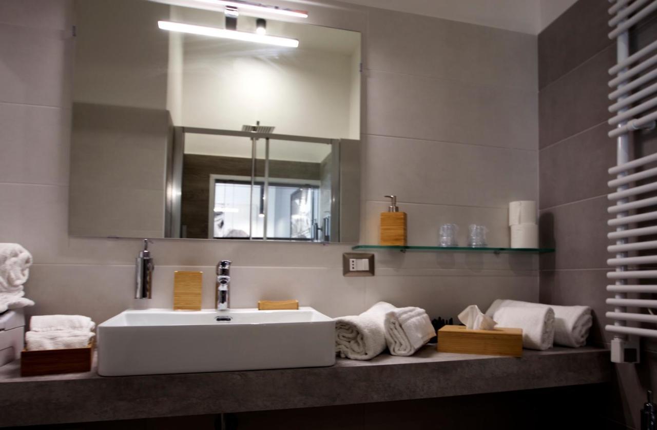 Scugnizzo Apartment Luxury Home Naples Luaran gambar
