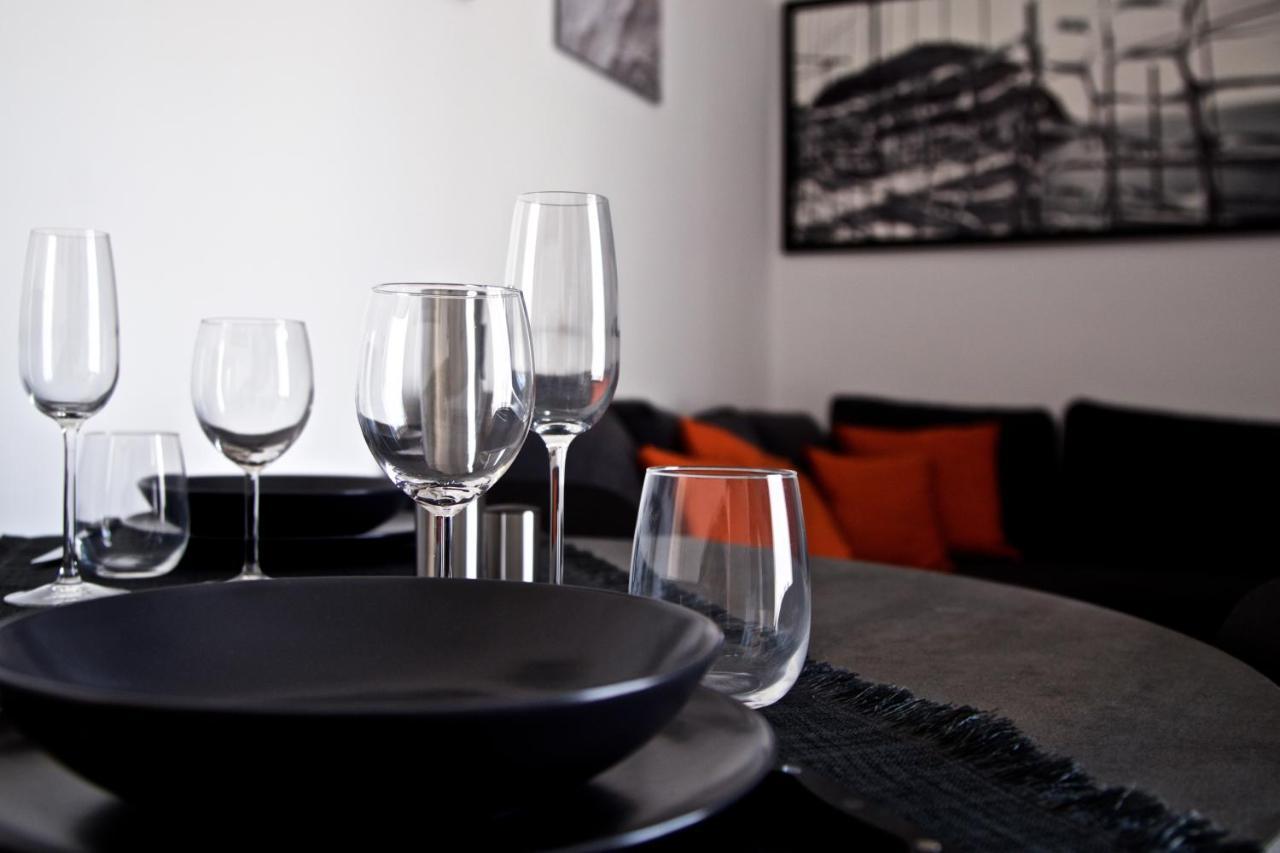 Scugnizzo Apartment Luxury Home Naples Luaran gambar