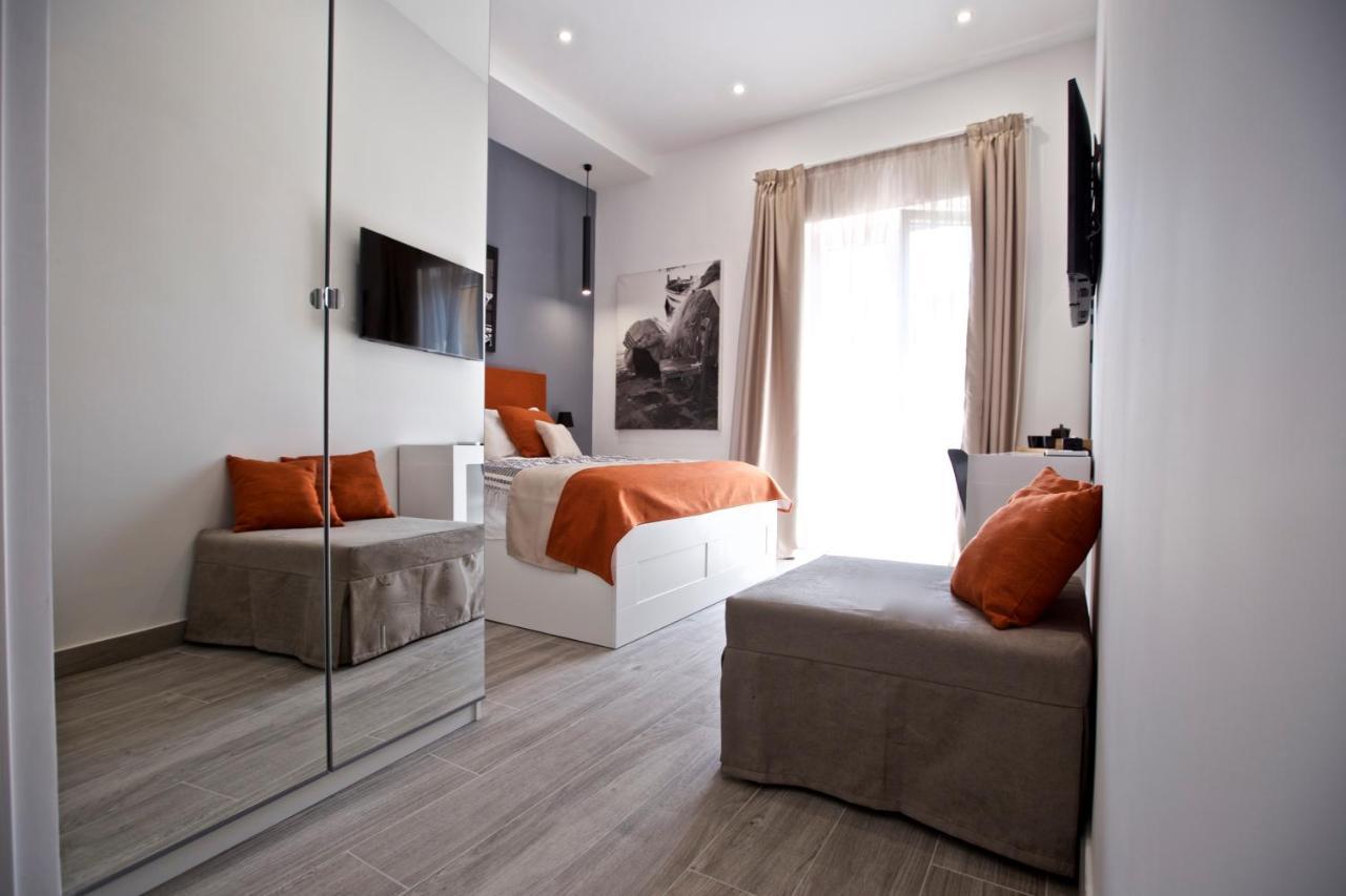 Scugnizzo Apartment Luxury Home Naples Luaran gambar